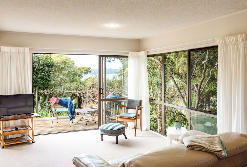 CRAICOR ACCOMMODATION 18/50
