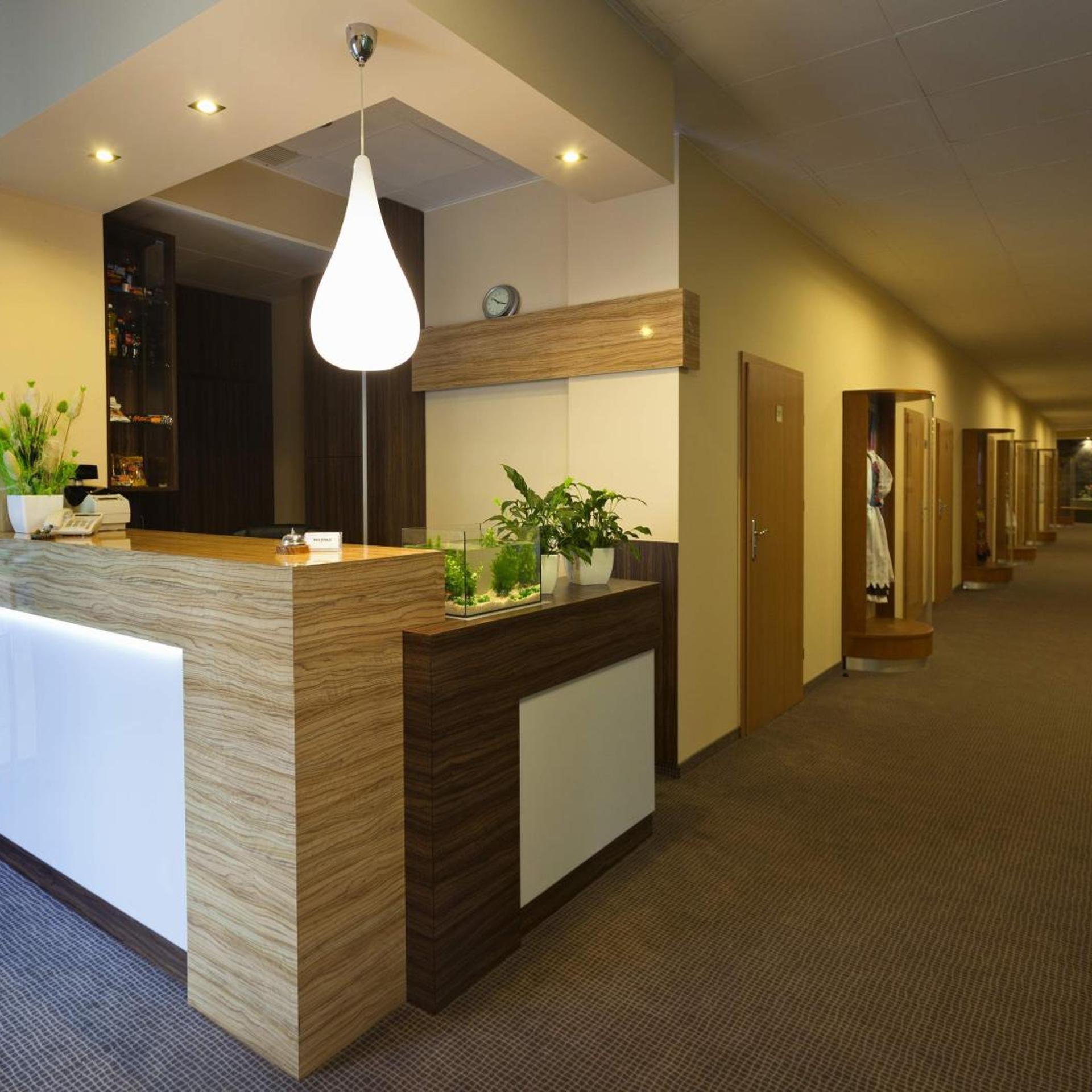 Hotel Polonez 5/50