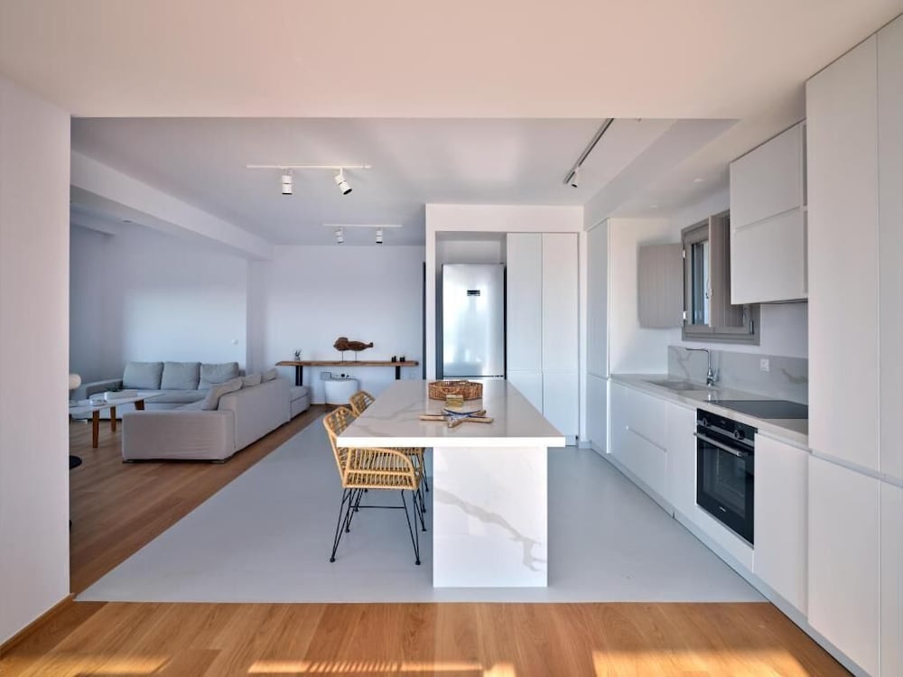 Empire Luxury Villas 38/48