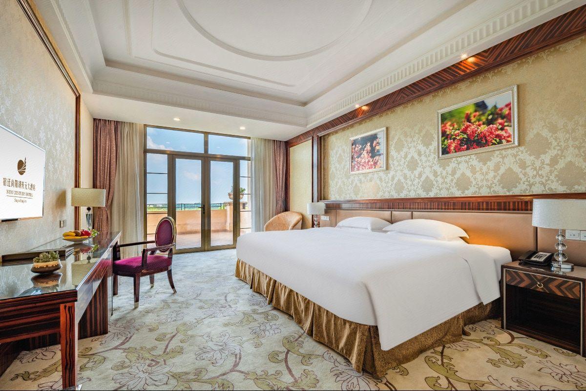 Shangyang Lake New Century Hotel 11/30