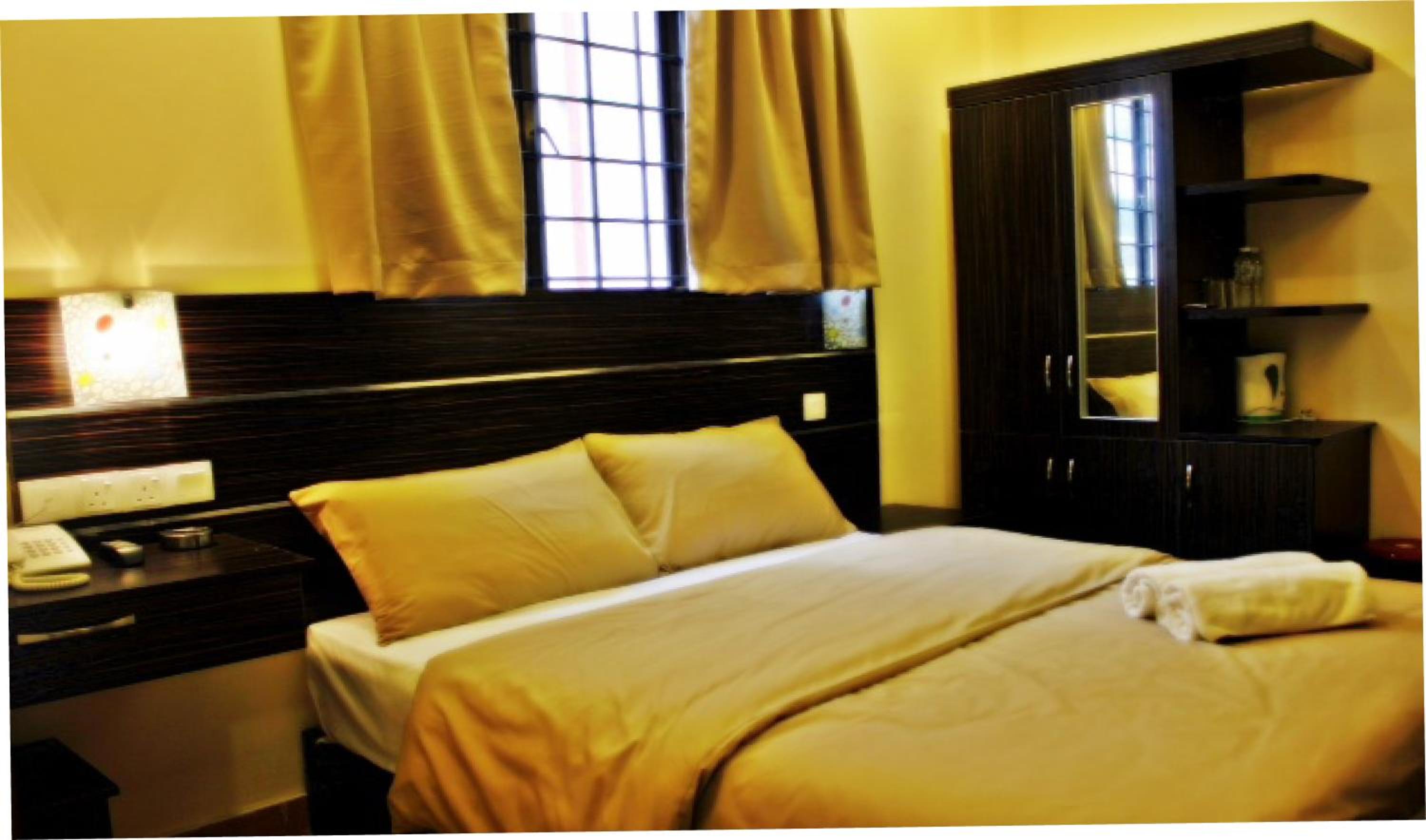 Oyo 108 Golden Palace Hotel 28/50