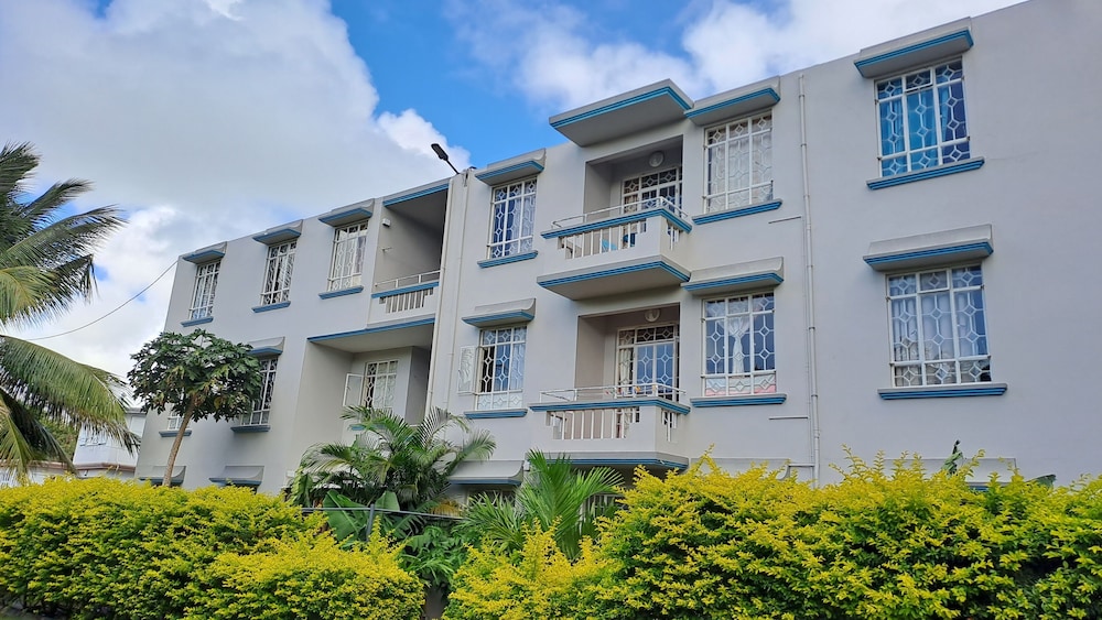 Allamanda Studios And Apartments 39/44