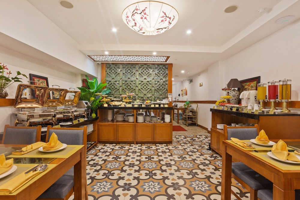 Hanoi Golden Holiday Hotel 53/64