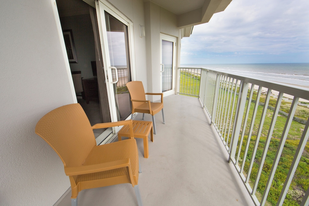 Holiday Inn Club Vacations Galveston Beach Resort 38/79