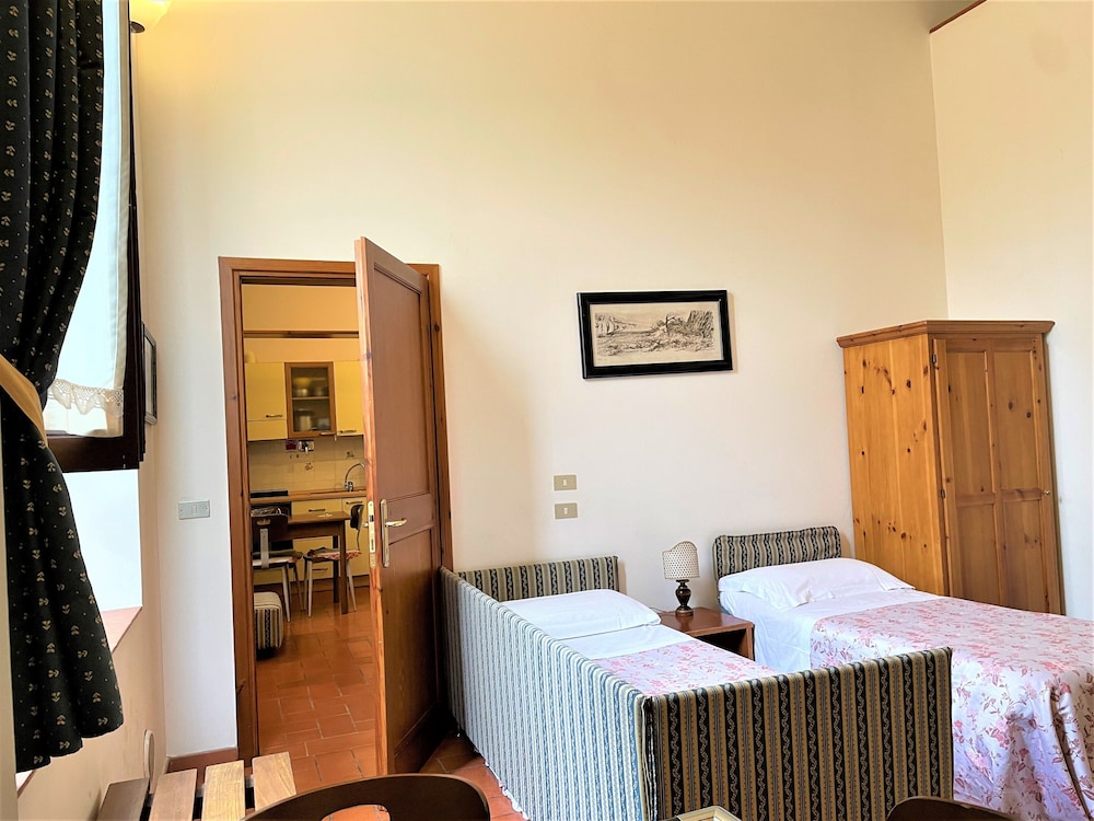 ROYAL, APARTMENT