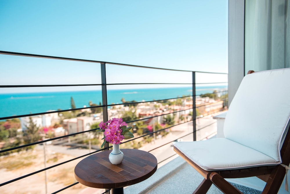 Port Marina Hotel 29/31