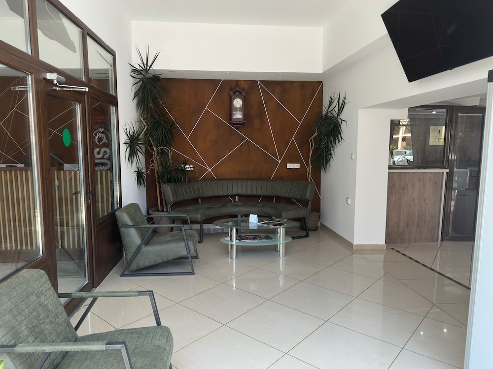 Hotel Apollo Hermannstadt 6/50