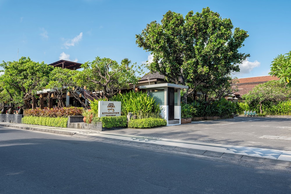 Kuta Seaview Beach Resort 70/78