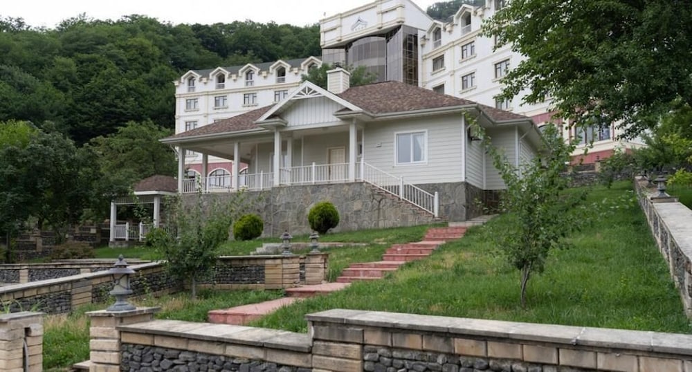QAFQAZ RESORT HOTEL 44/50