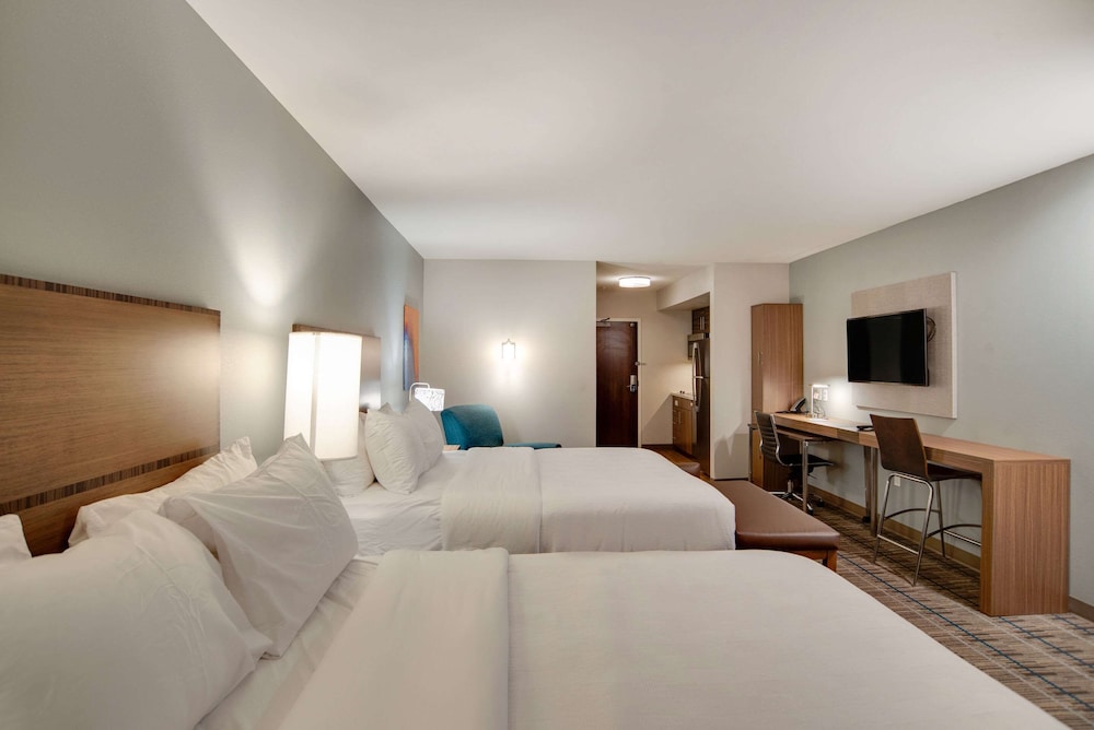SUITE, 2 QUEEN BEDS