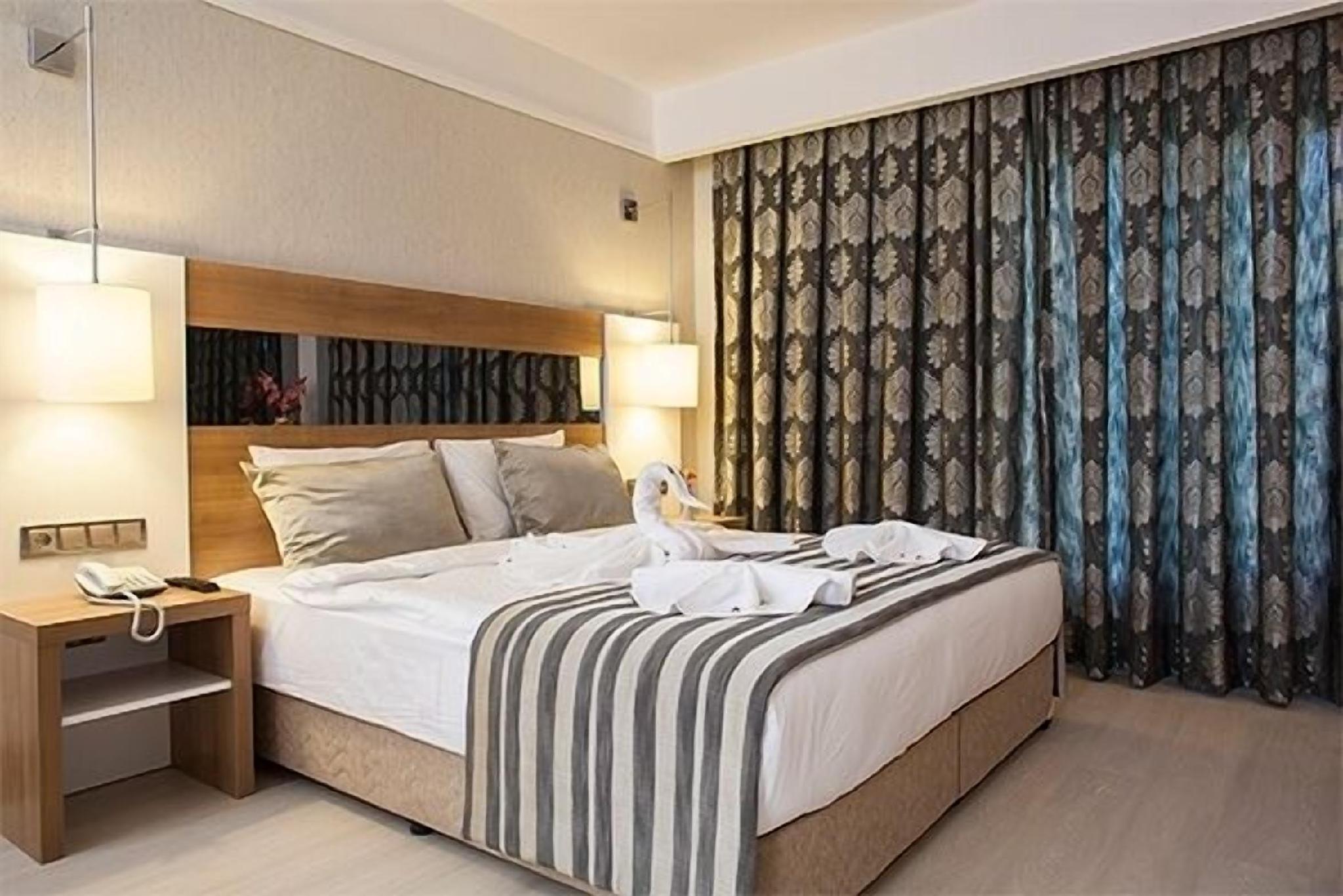 Cherry Garden City & Spa Hotel 7/23