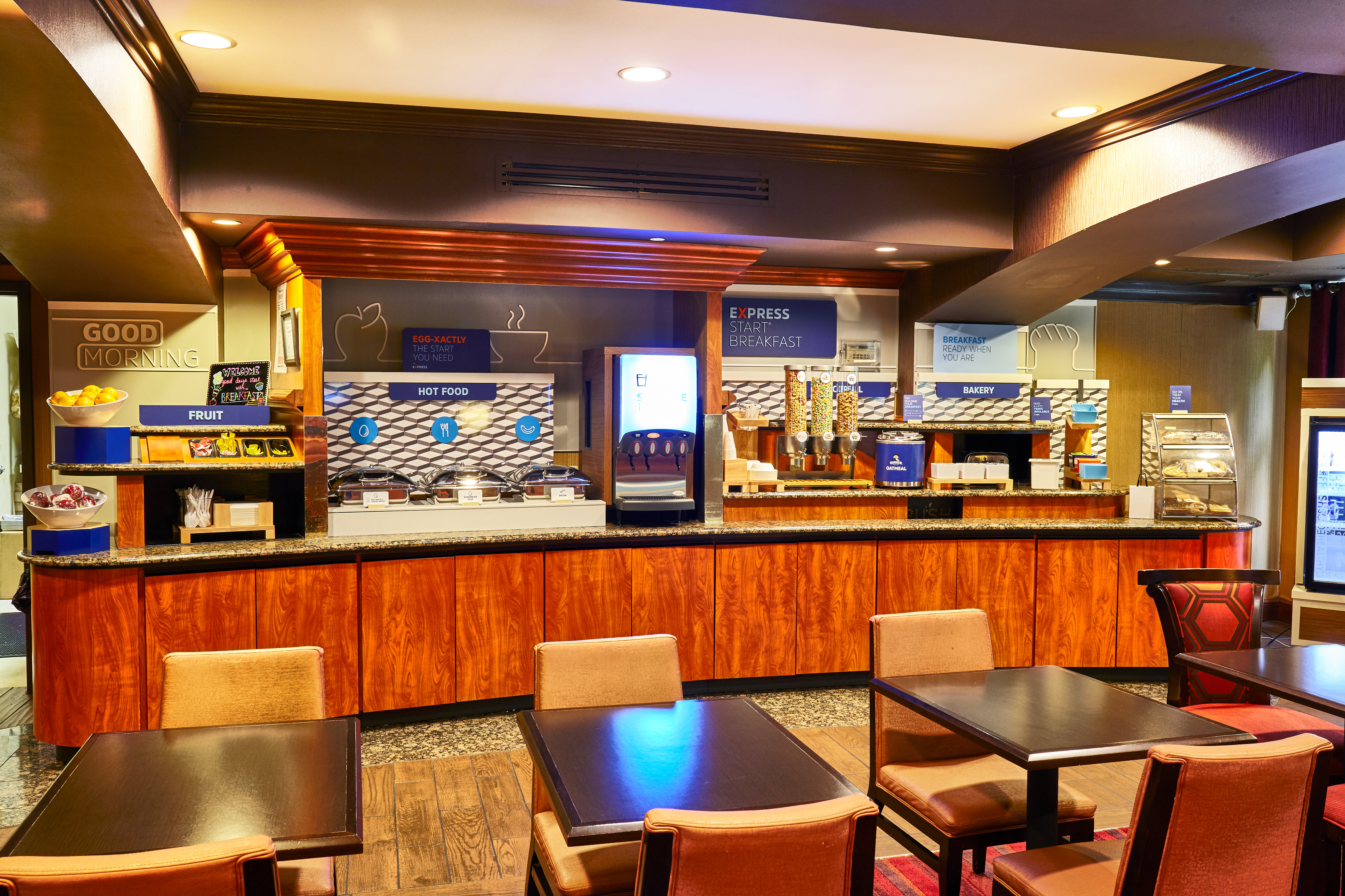 Holiday Inn Express Hotel & Suites Vineland Millville 55/80