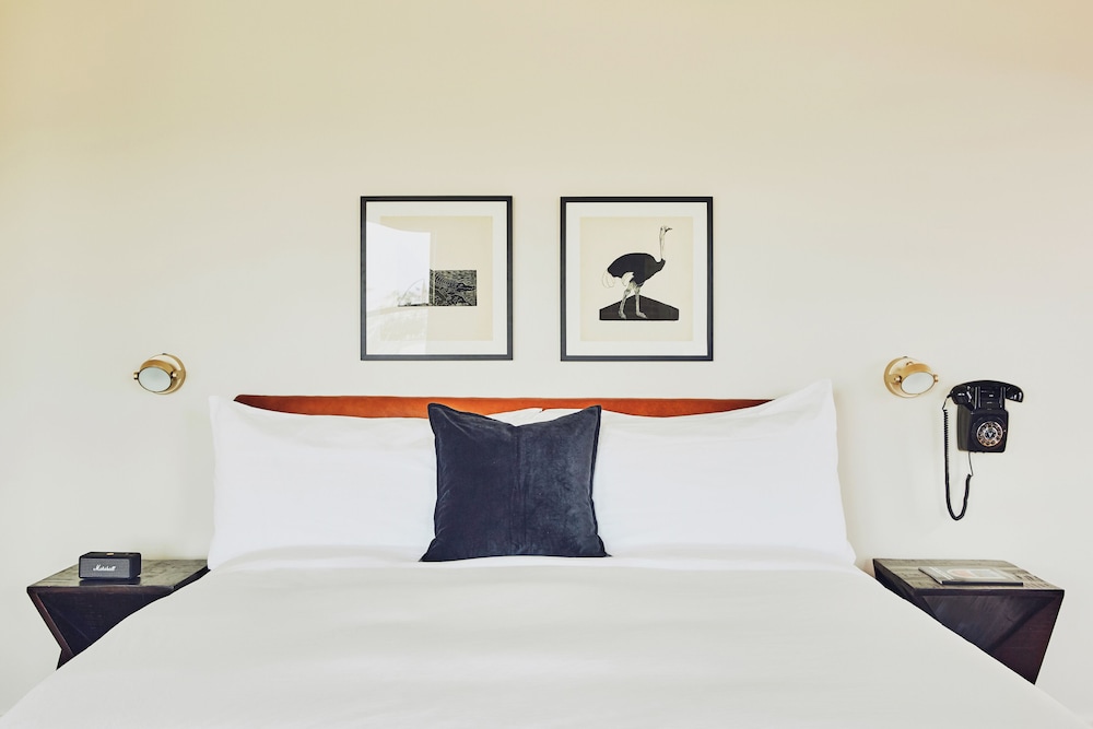 Venice V Hotel 24/50
