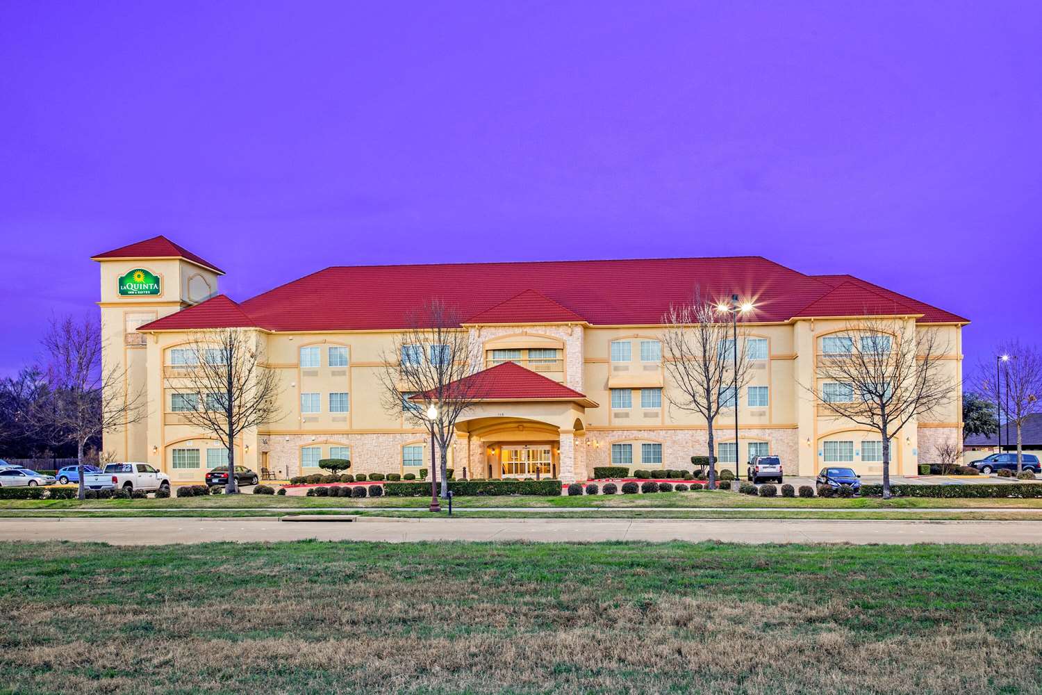 La Quinta Inn & Suites by Wyndham Ennis 2/50