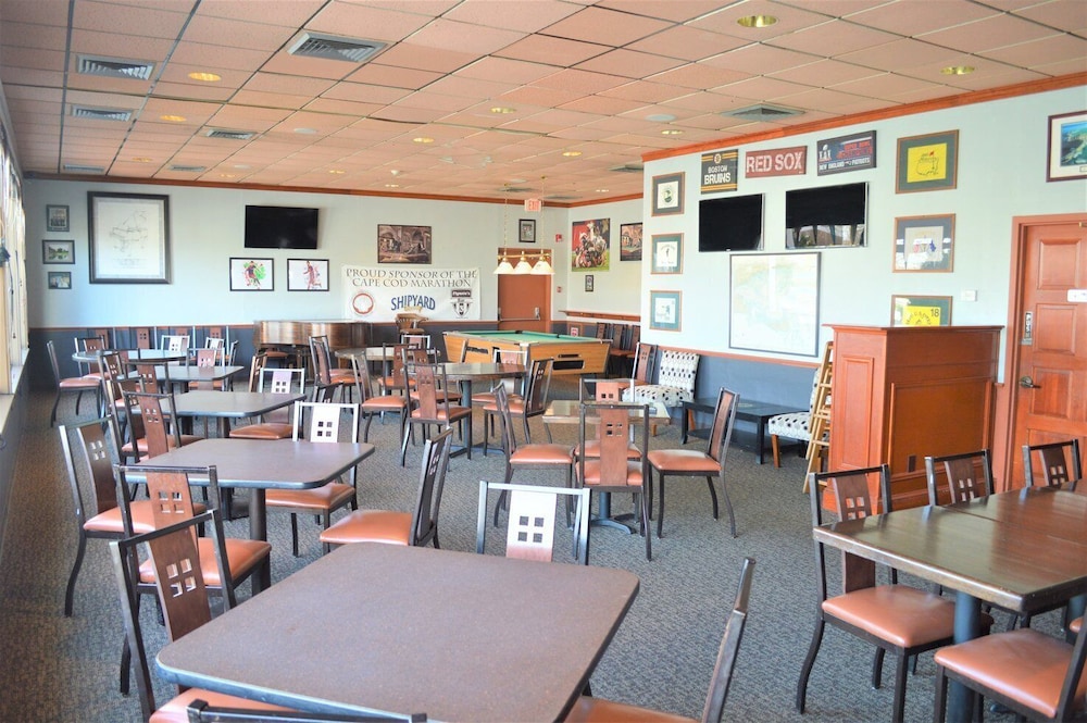 Falmouth Inn 44/65