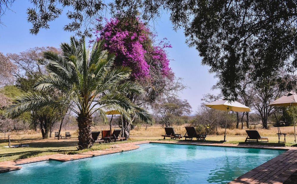 Mziki Safari Lodge 11/76
