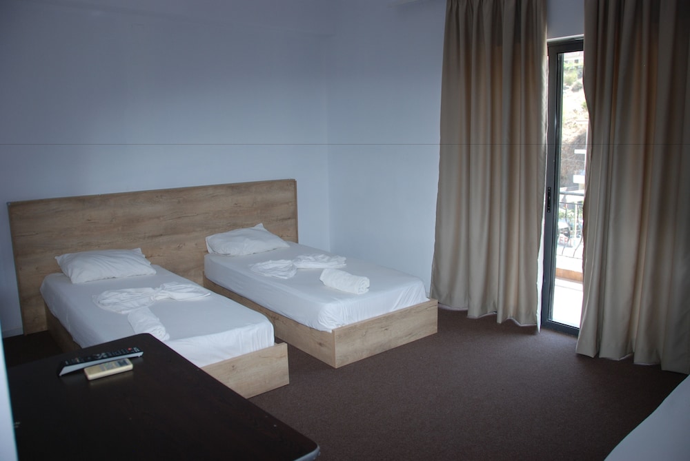 Hotel Freskia 21/34