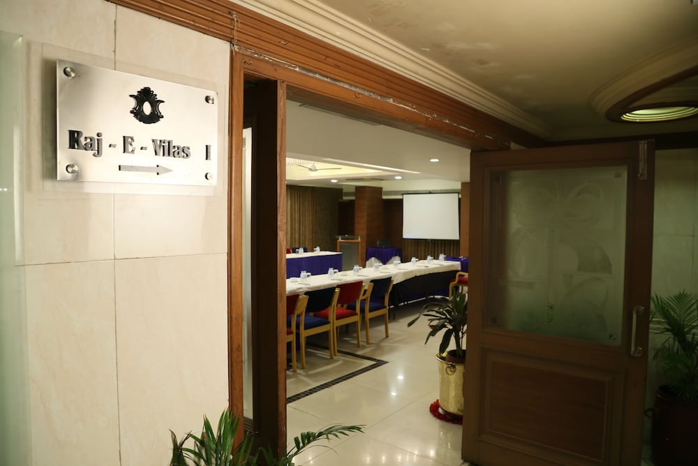 Hotel Amar Vilas 6/35