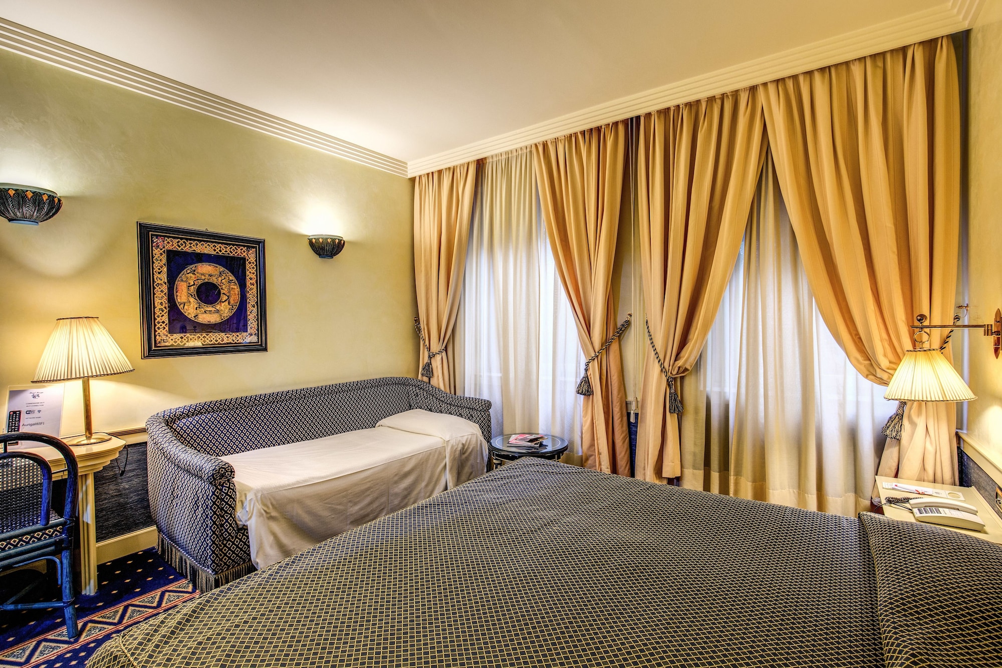 ROOM, TRIPLE