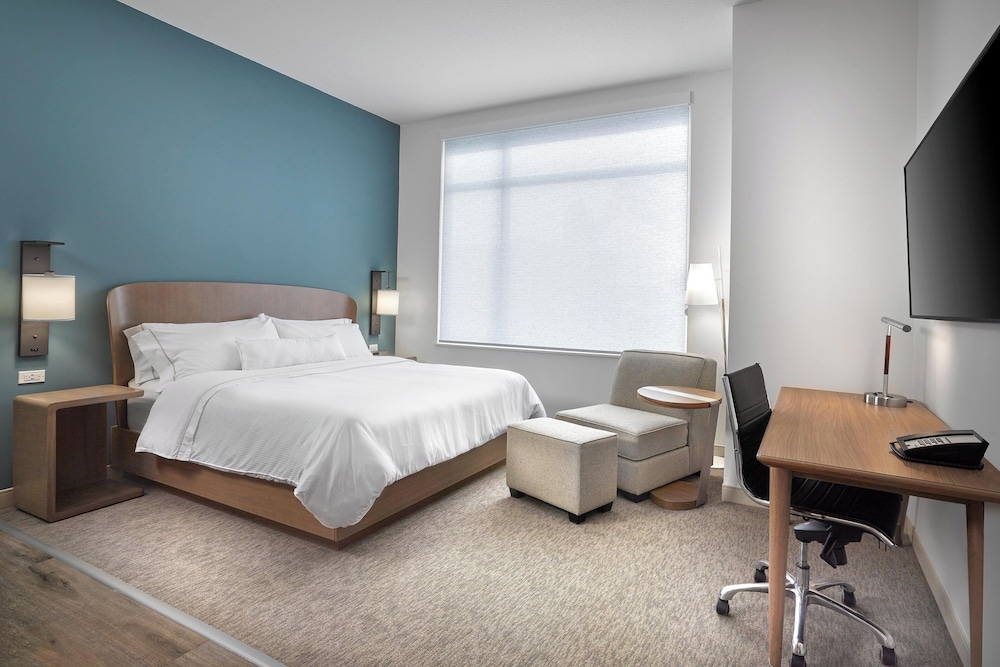 Element Edmonton West 13/36