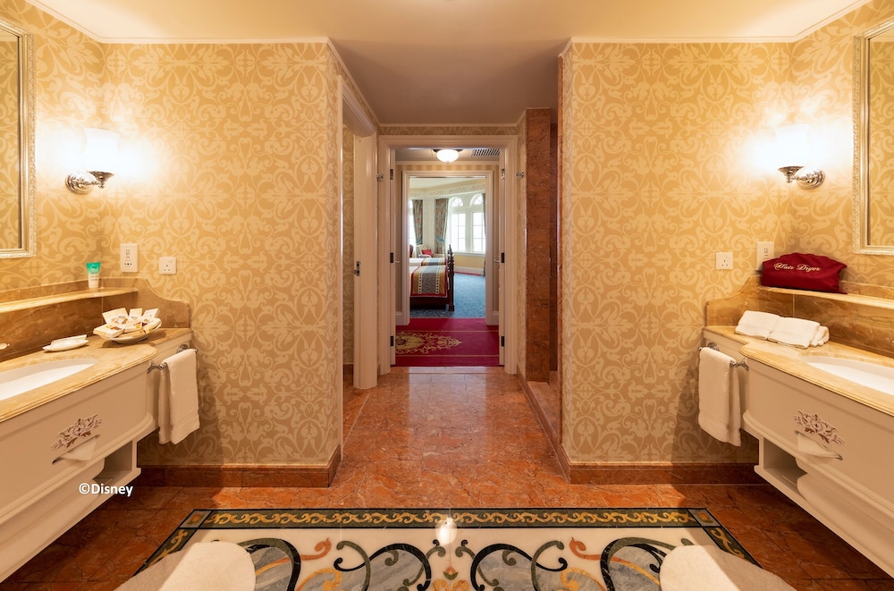 Hong Kong Disneyland Hotel 71/71