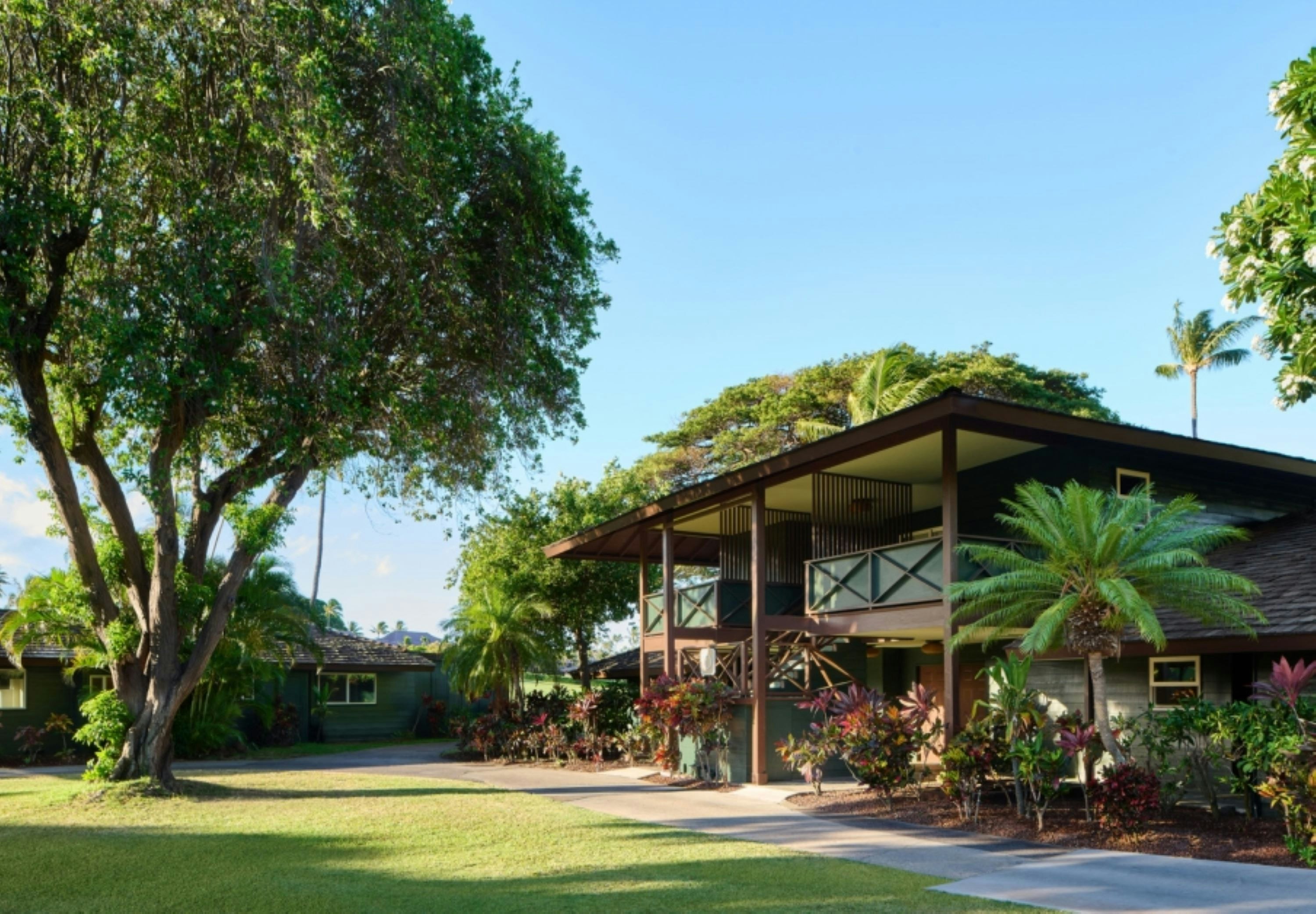 Royal Lahaina Resort and Bungalows 5/50