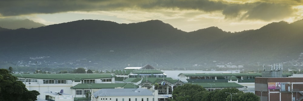 Inn Cairns 48/56