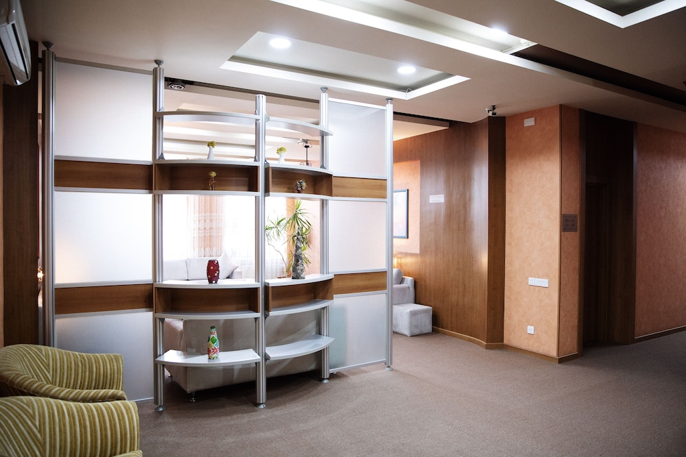 Austin Hotel Baku 10/71