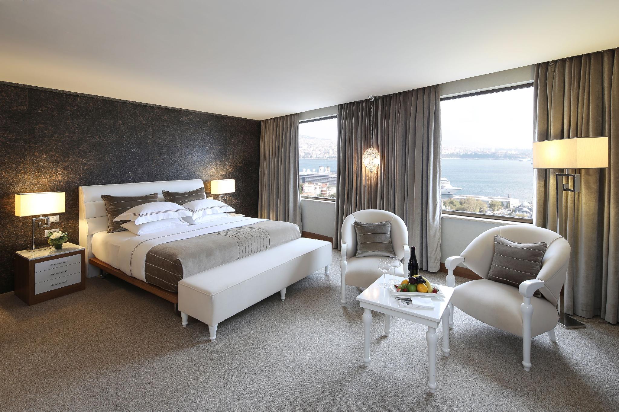 Senior, Suite, Double Bed