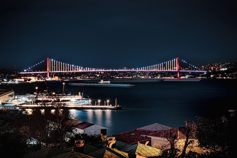 METROPOLITAN HOTELS BOSPHORUS 73/75