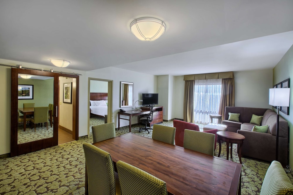 Hilton Garden Inn Durham/University Medical Center 33/42