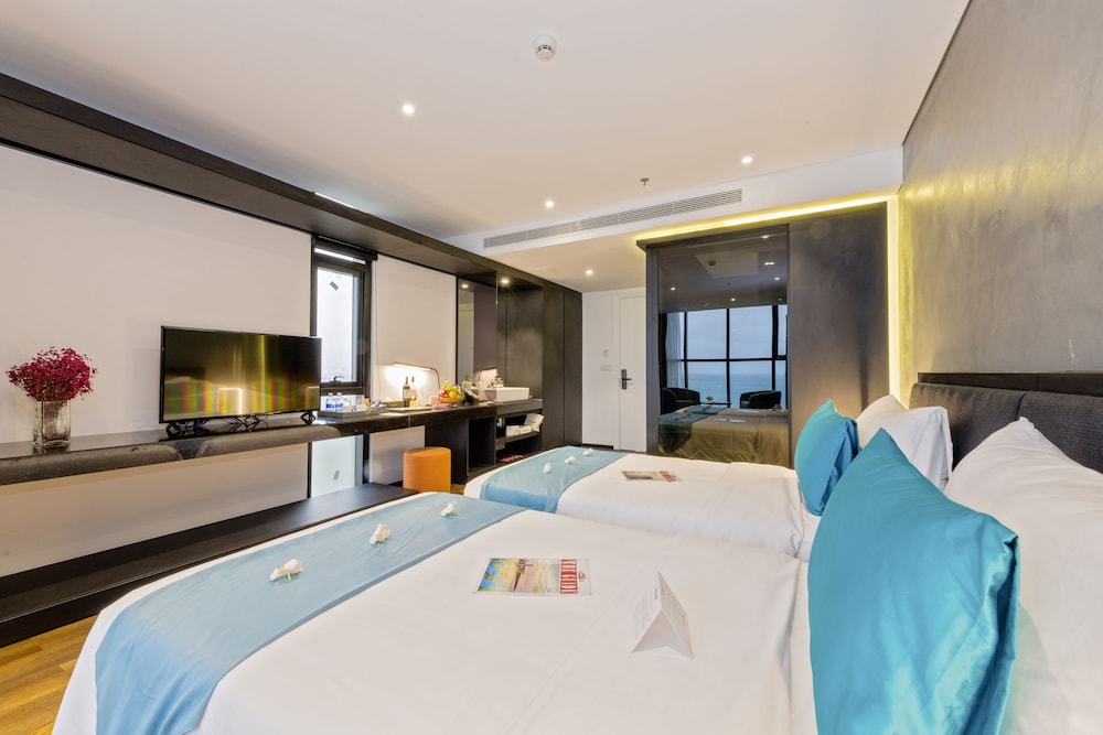 The Code Hotel And Spa 11/50