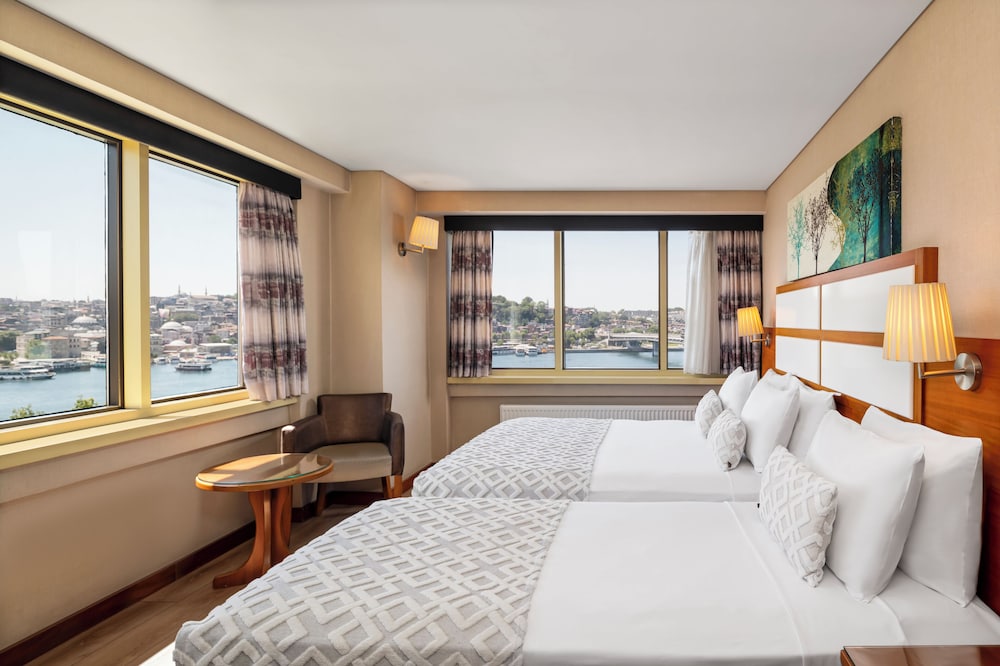 ROOM, DOUBLE OR TWIN BED, PANORAMIC VIEW