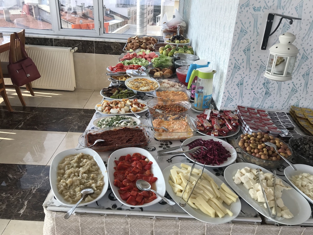 Grand Heykel Hotel 47/59