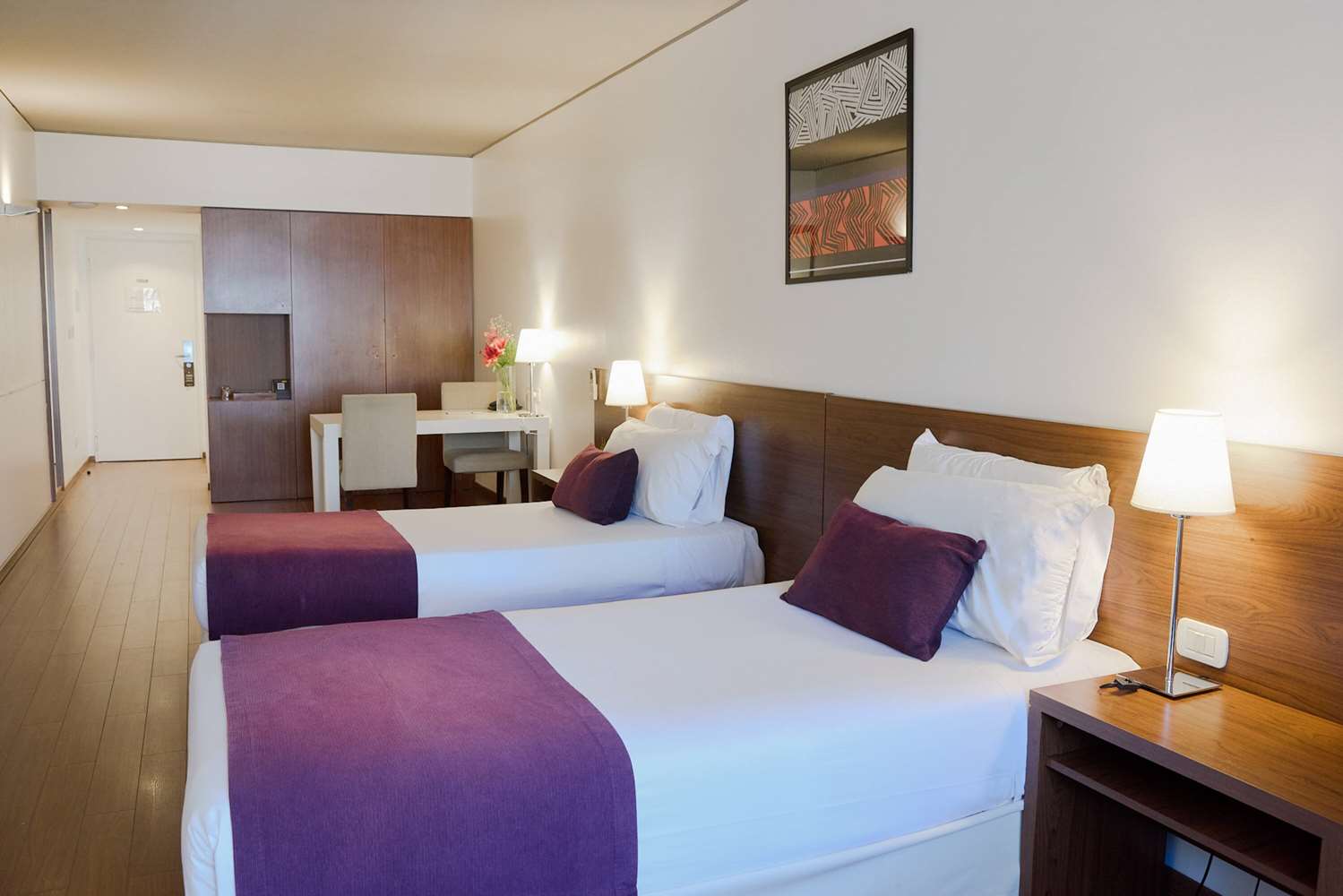 Dazzler by Wyndham Buenos Aires Maipu 15/76