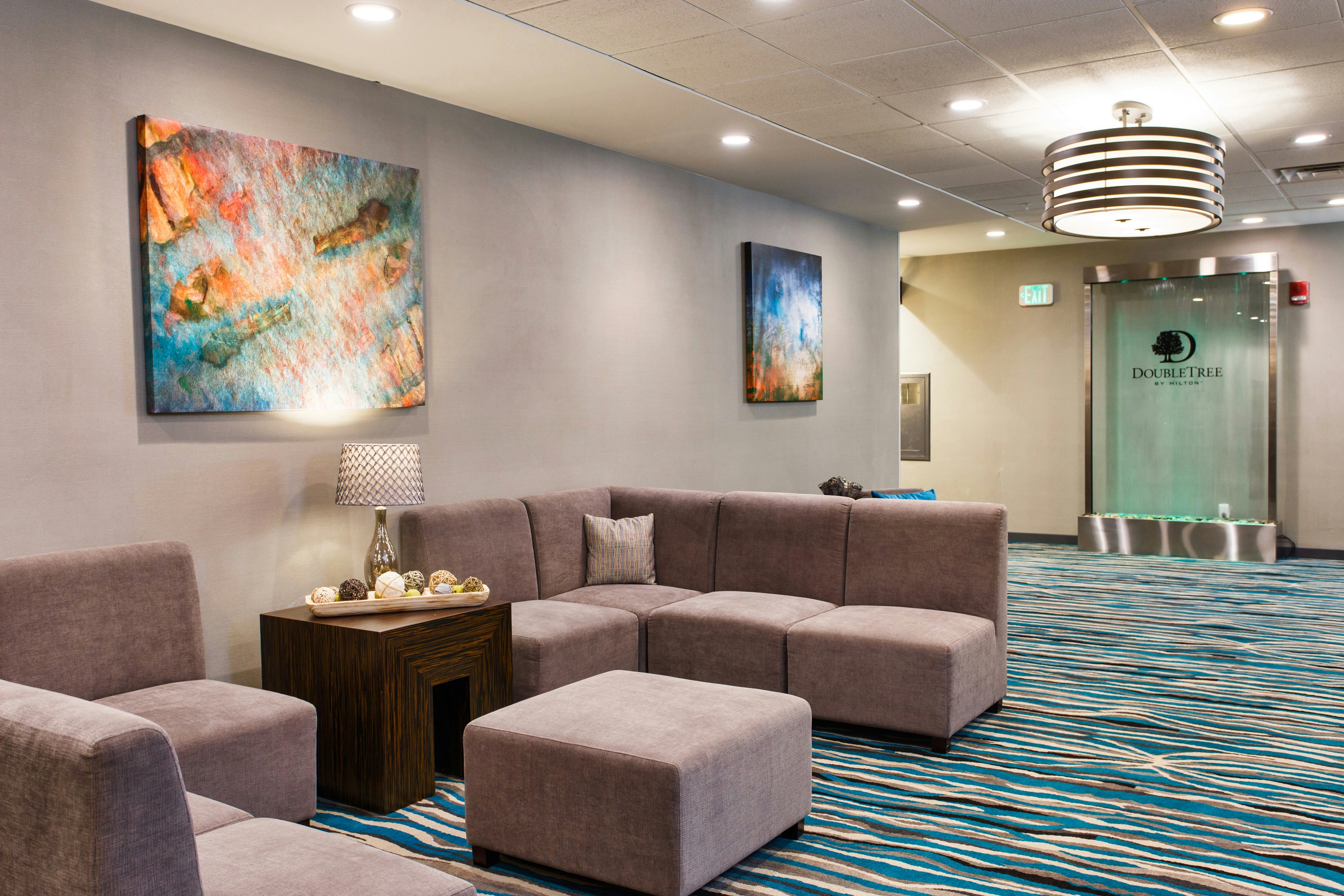 Doubletree By Hilton Neenah 26/47