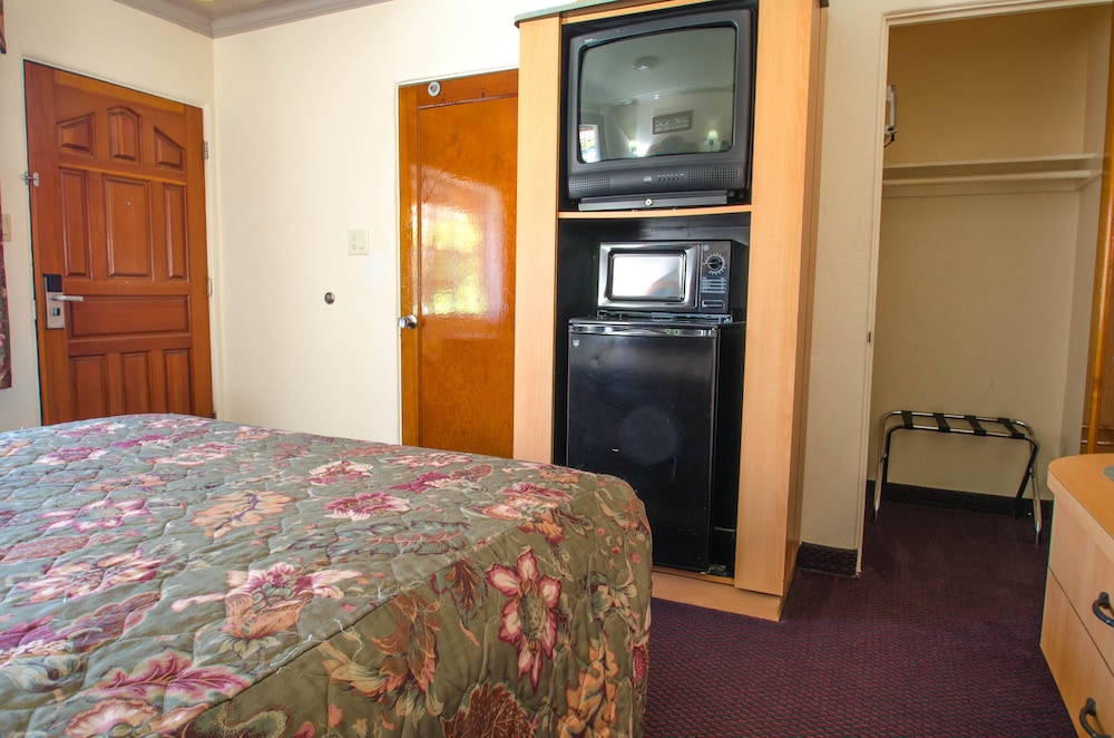 Economy Inn 26/58