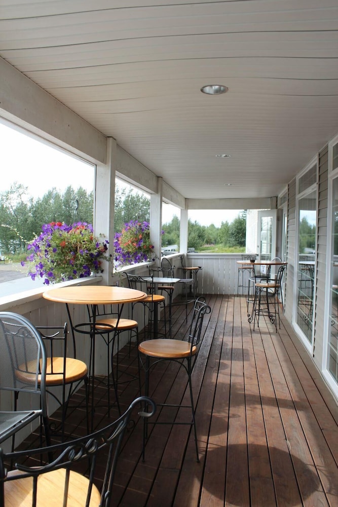 Grand View Inn And Suites 45/65