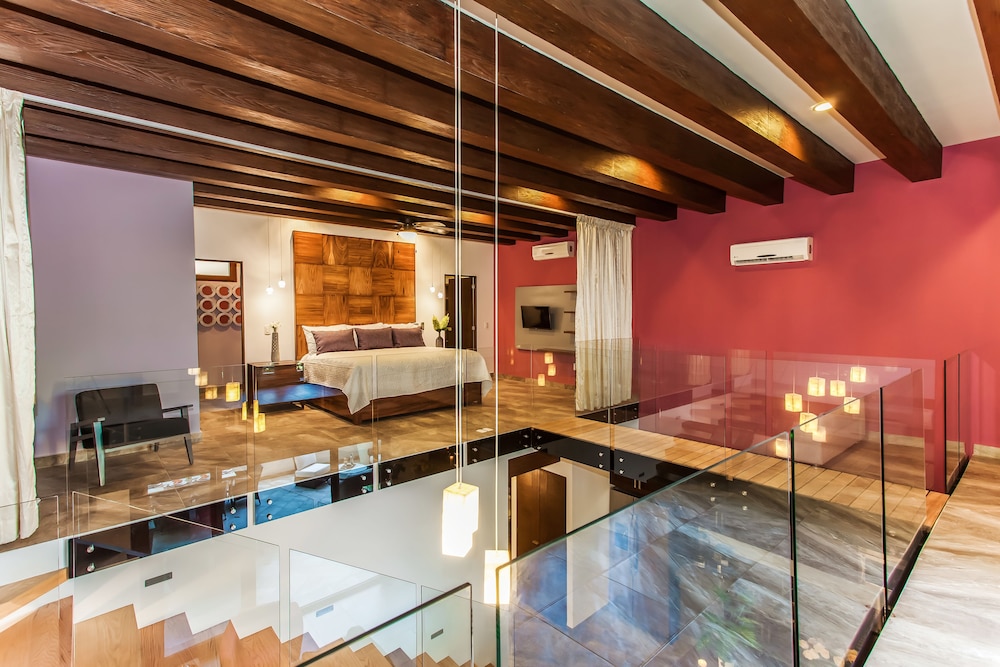 Resorts By Pinnacle 220 12/72