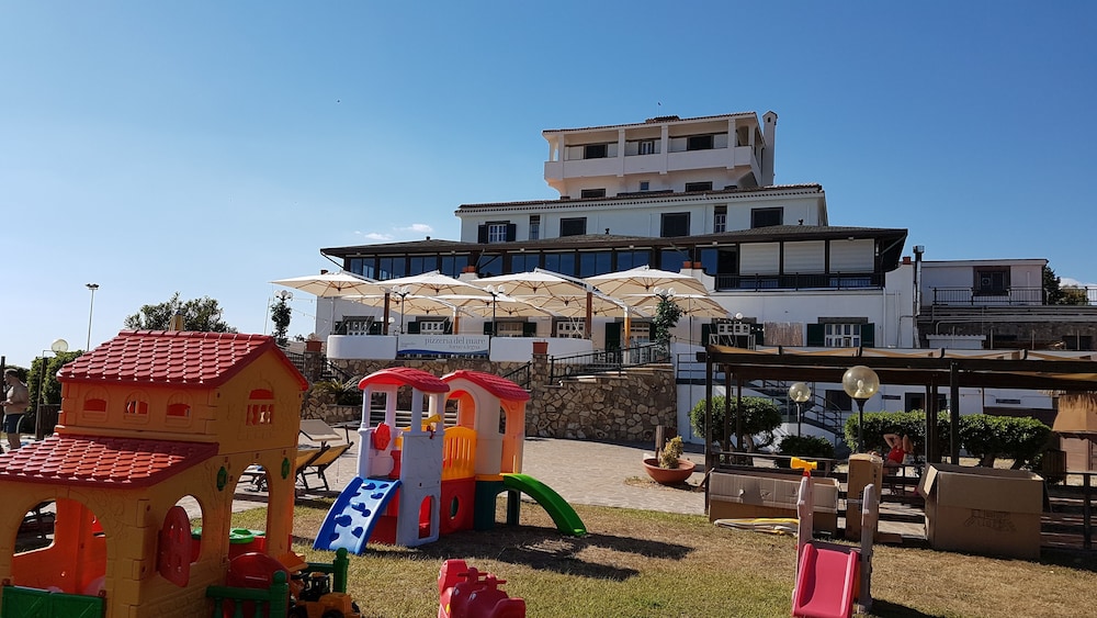 Mercure Civitavecchia Sunbay Park Hotel 53/65