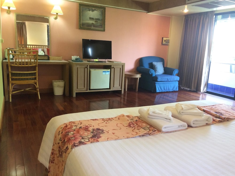 Pin Hotel 34/63