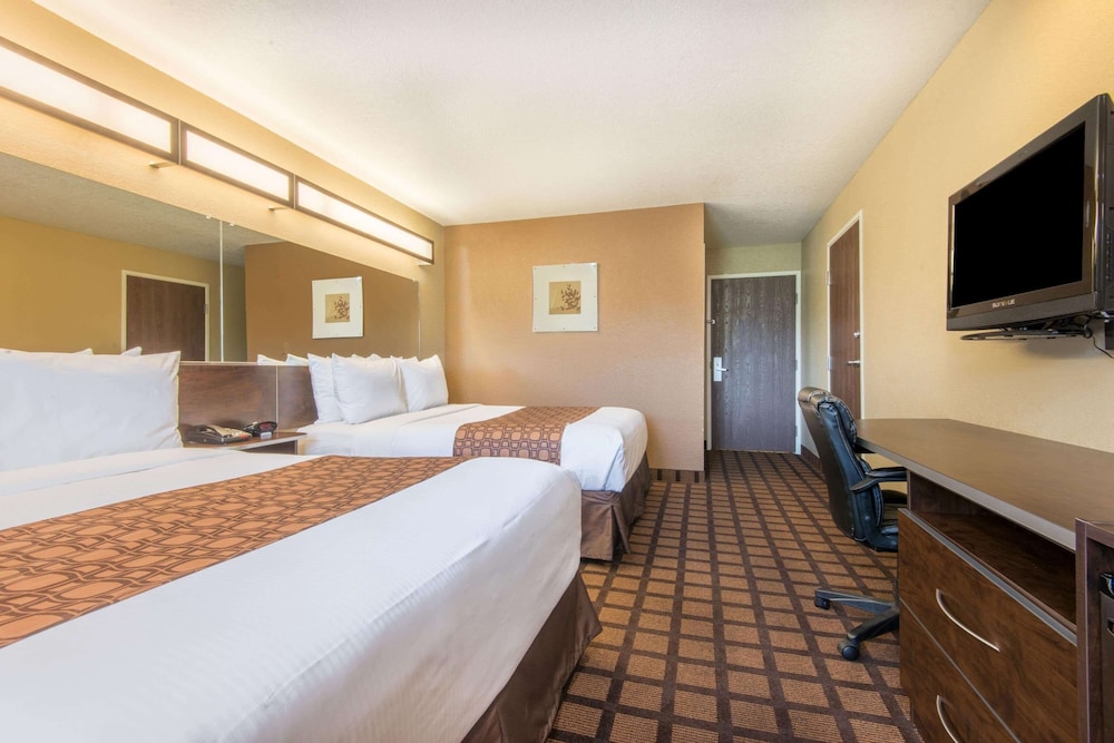 Microtel Inn And Suites Montgomery Al 16/38