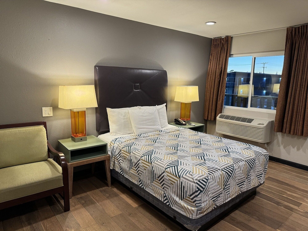 Motel6 Ridgecrest, CA -China Lake 22/51