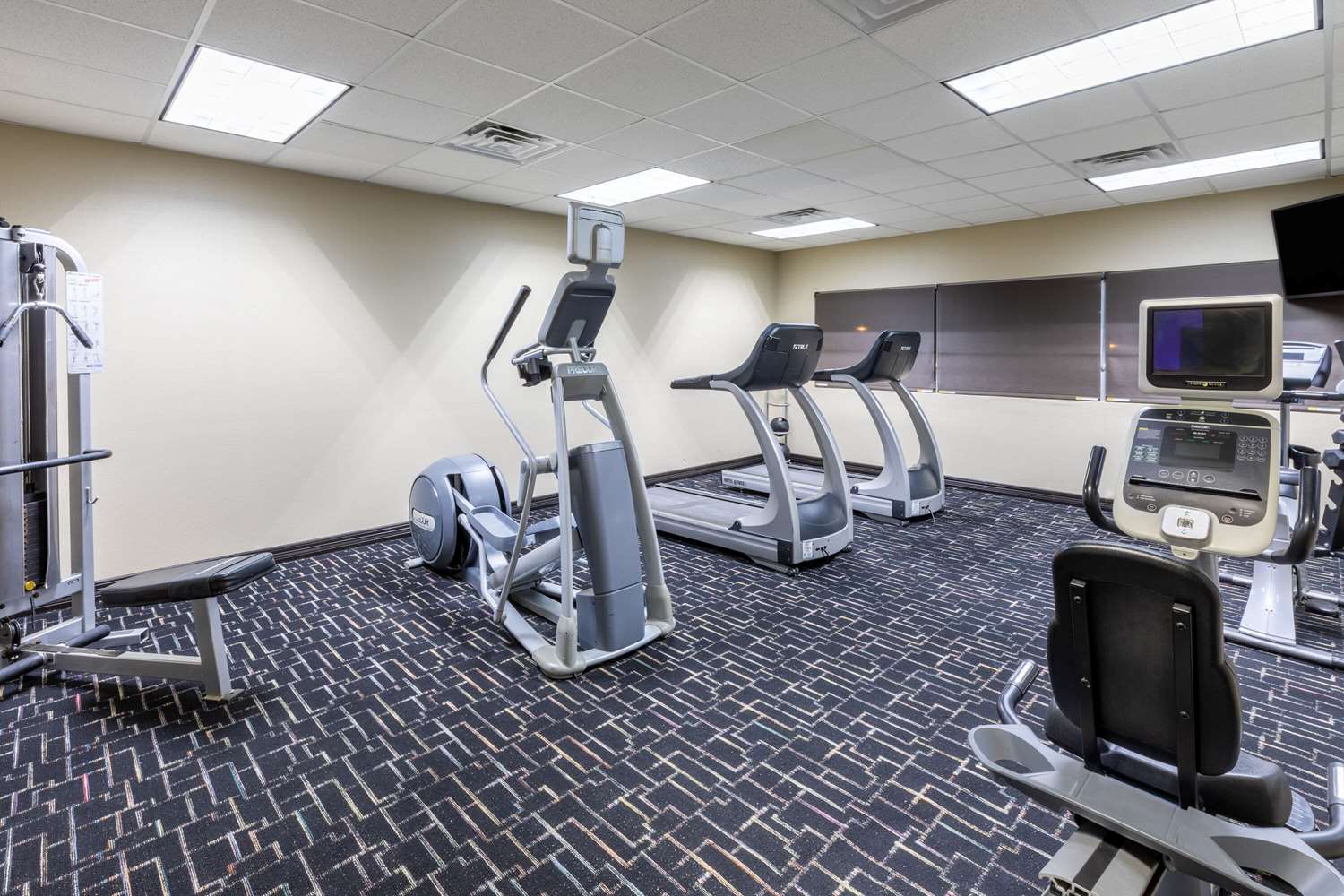 Hawthorn Suites by Wyndham Lubbock 52/92