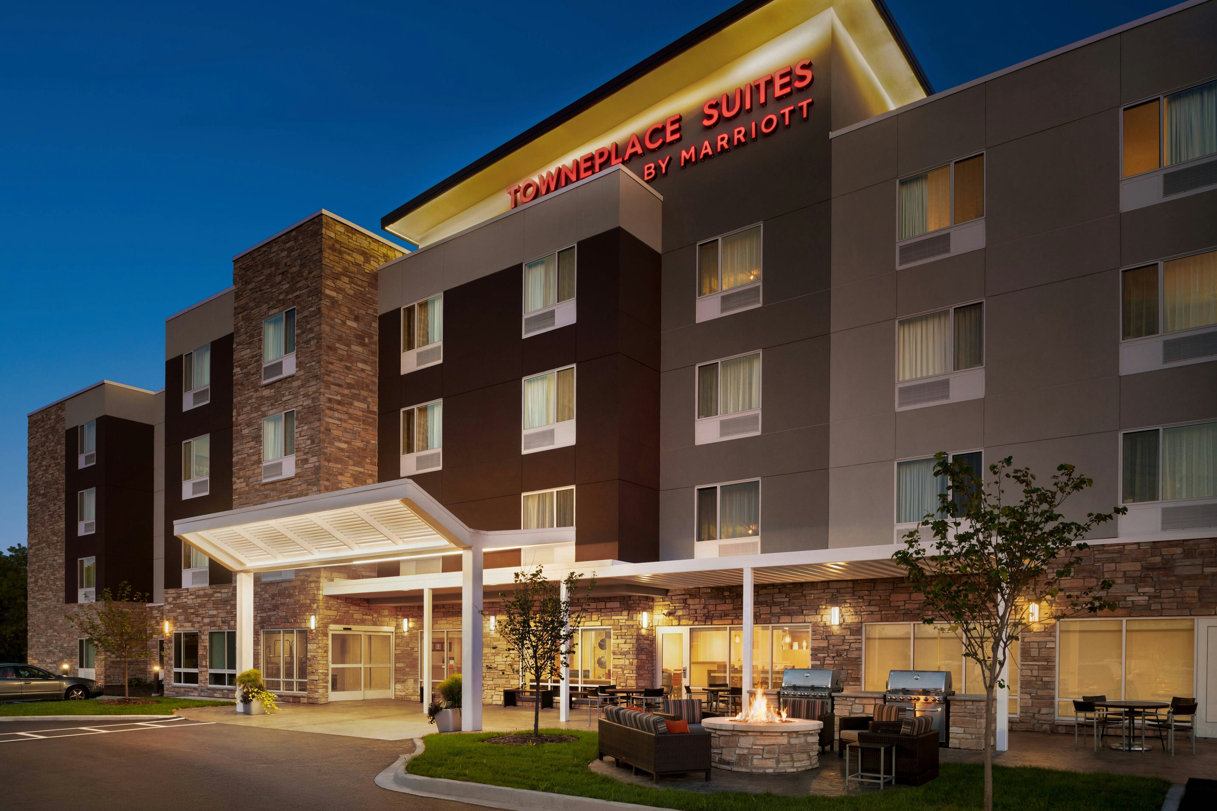 TownePlace Suites by Marriott Janesville 2/16