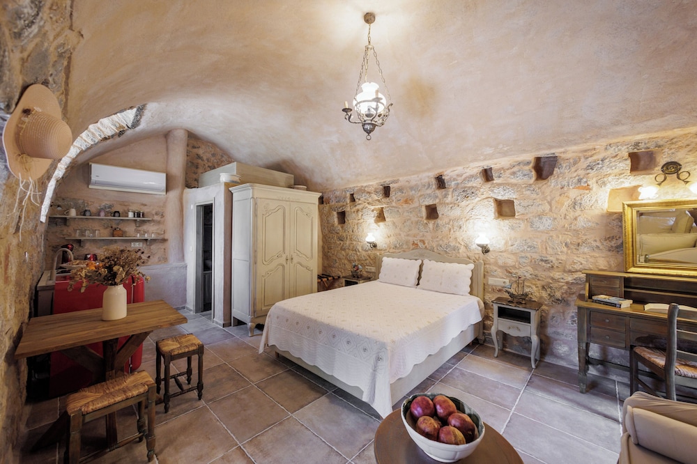 Arapakis Historic Castle 13/50