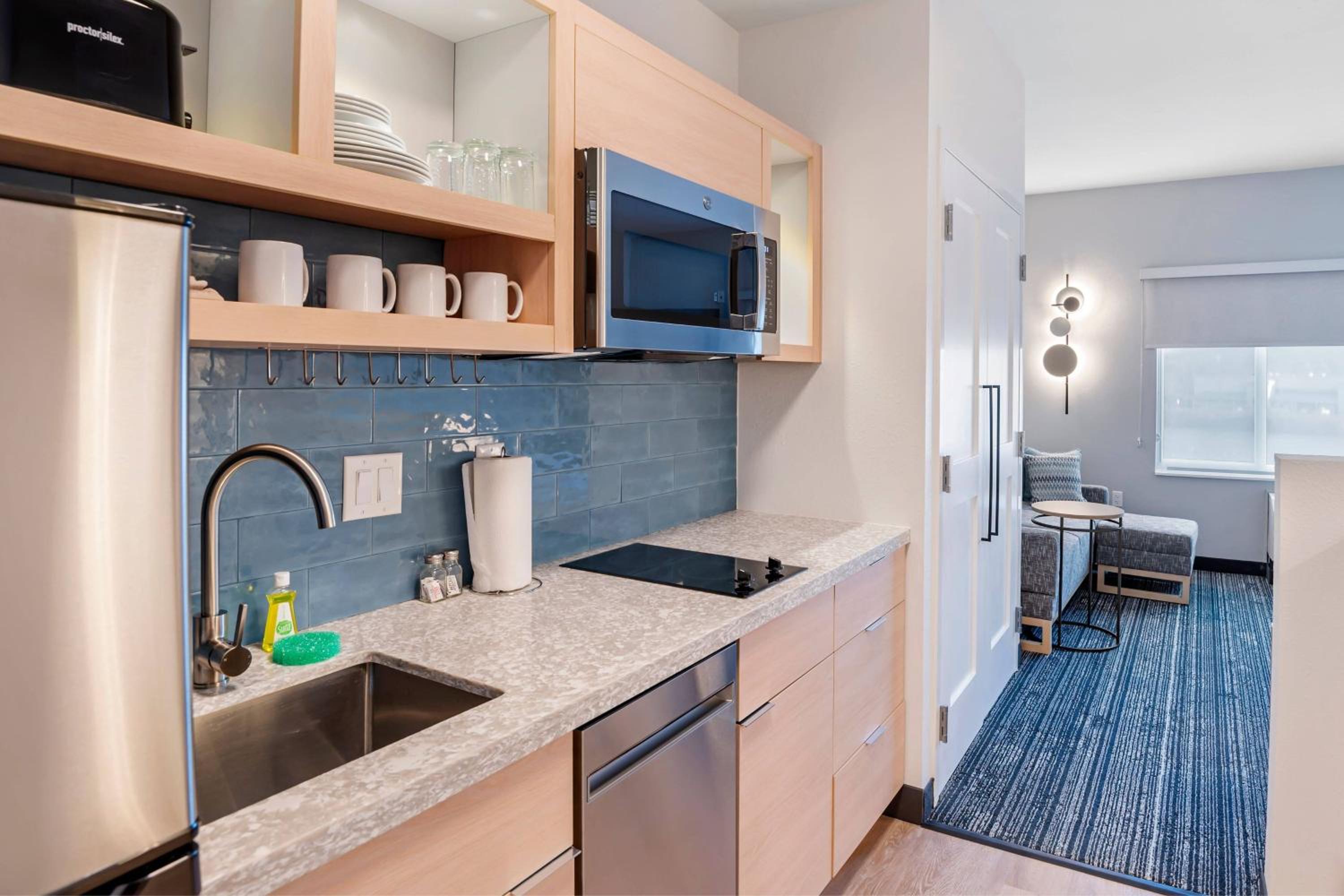 TownePlace Suites by Marriott Richmond Colonial Heights 62/63