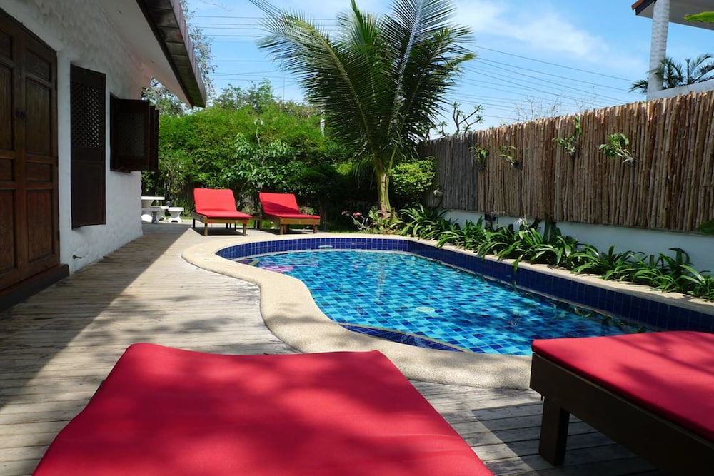 Baan Talay Chine Boutique Resort 5/70