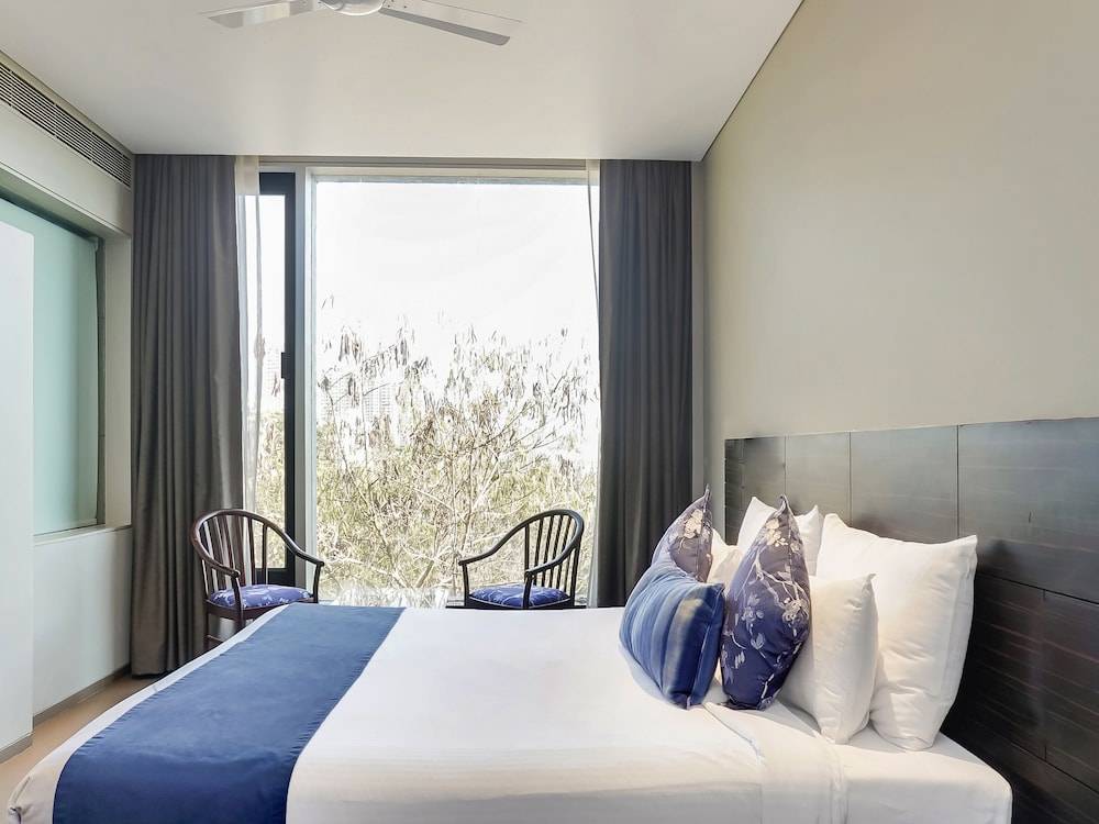 Hotel Niraali Executive 27/65