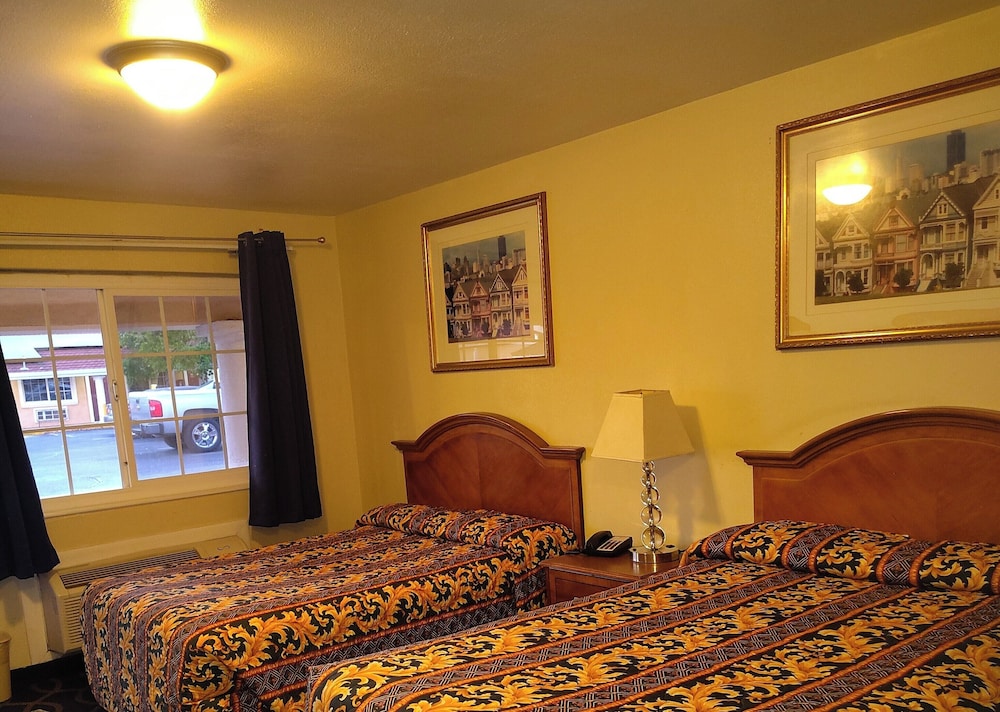 Holiday Motel Oakdale 46/66